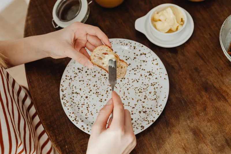 Slow Down to Feel Full: The Counterintuitive Breakfast Habit That Changes Everything